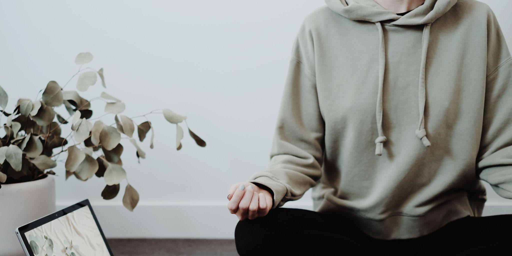 meditate at sober living home